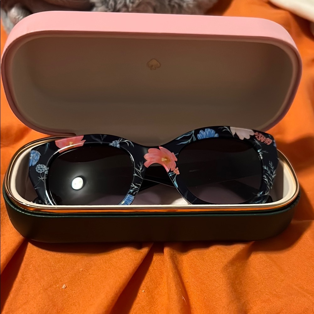 Kate Spade Hello Sunshine Sunglasses with Case